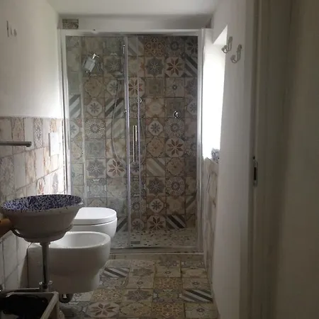 Casa Ubaga بيت للعطل *